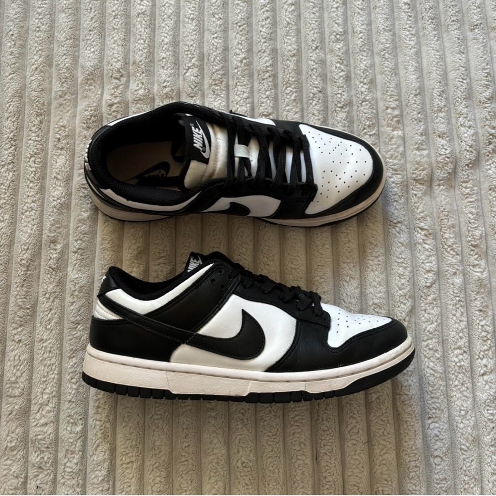 Nike Women’s Dunk Low black & white